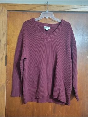 Ava & Viv Burgundy V-Neck Ribbed Sweater